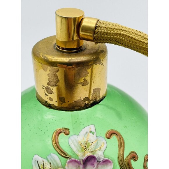 VTG PERFUME ATOMIZER EMERALD GREEN GLASS GOLD ACCENT FLOWERS CZECHOSLOVAKIA - Picture 5 of 7